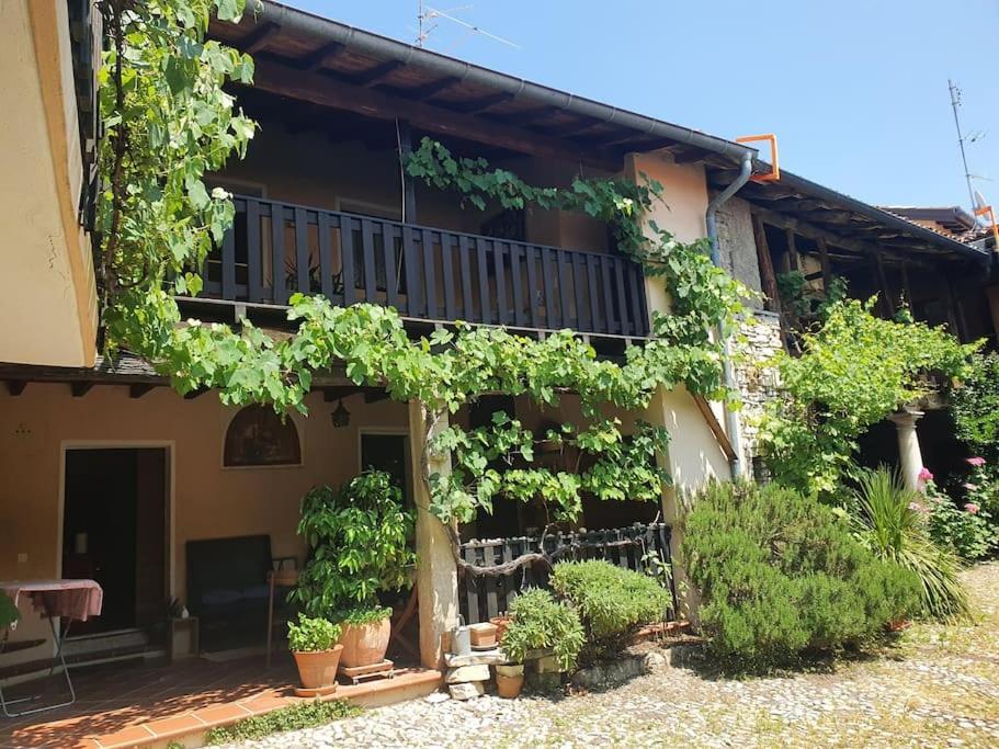 Casa Tipica A Al Punt Da Gian Appartement Meride